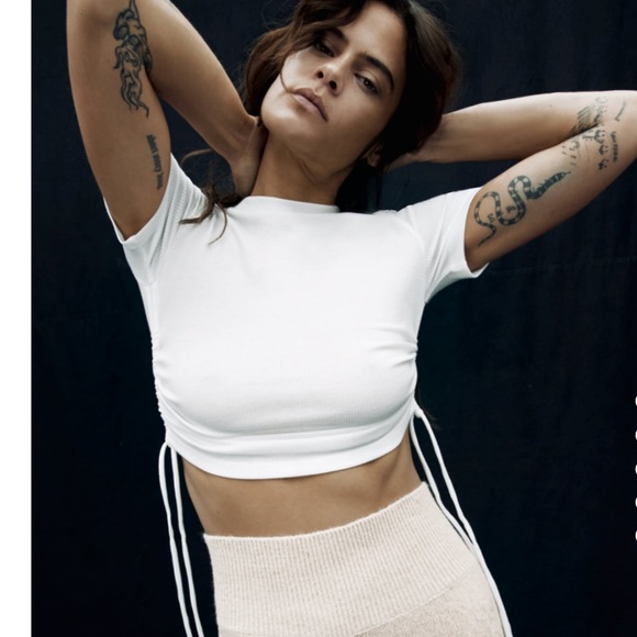Zara Tops - Zara Ruched Ribbed White Top